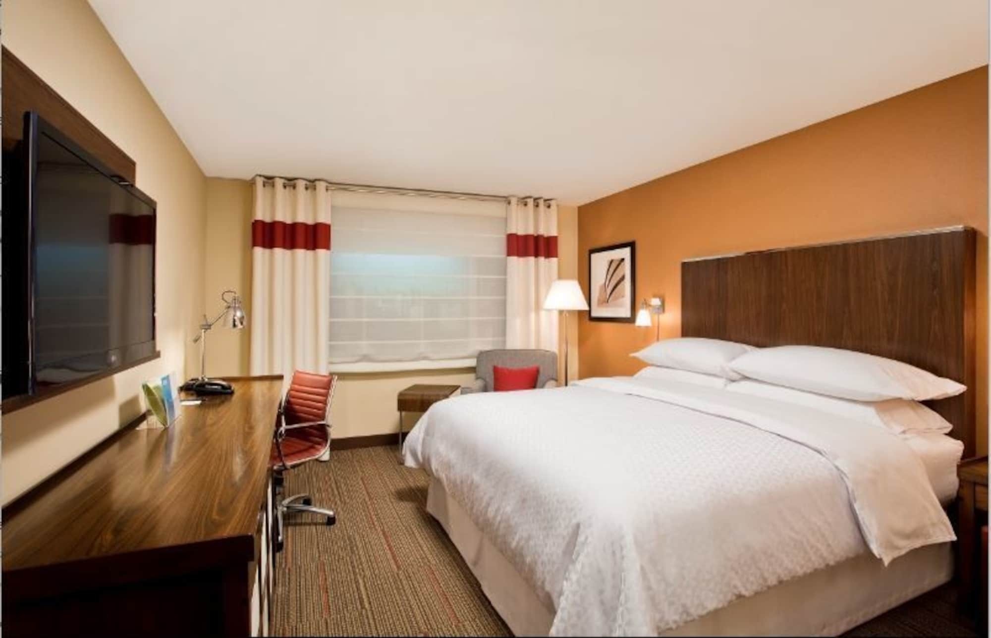 Four Points By Sheraton Edmonton West Exterior foto